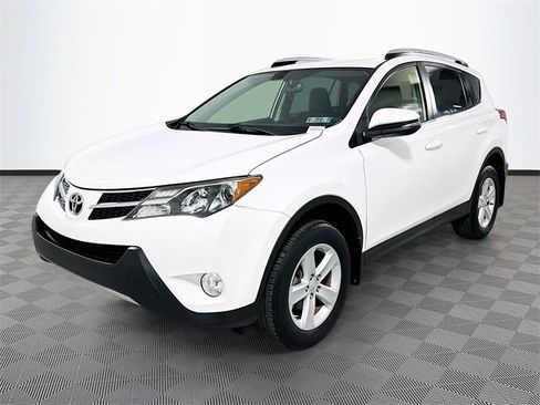 Used 2014 Toyota RAV4 XLE image 3