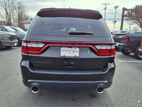 Used 2021 Dodge Durango SRT Hellcat w/ Technology Group image 5