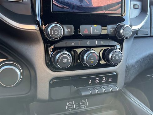 New 2026 RAM 1500 4x4 Crew Cab image 16