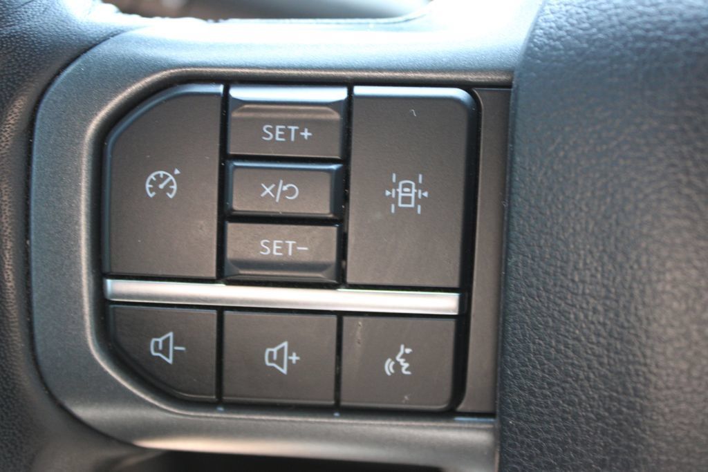 Used 2023 Ford F150 Lariat AWD/4WD image 42