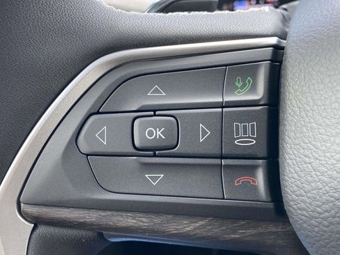 New 2026 Jeep Grand Cherokee Limited w/ Luxury Tech Group II RWD image 54