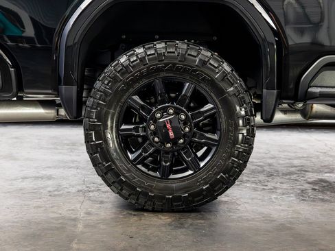 Used 2025 GMC Sierra 2500 AT4 w/ AT4 Premium Plus Package image 28