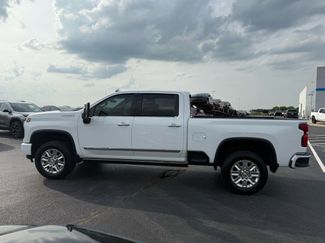 Used 2025 Chevrolet Silverado 2500 High Country w/ High Country Premium Package video 2