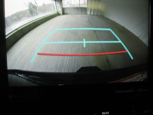 Used 2022 Toyota Highlander XLE image 22