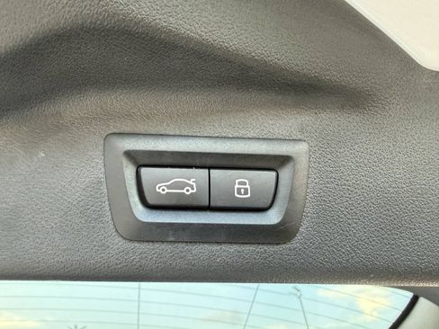 Used 2024 BMW X7 xDrive40i AWD/4WD image 42