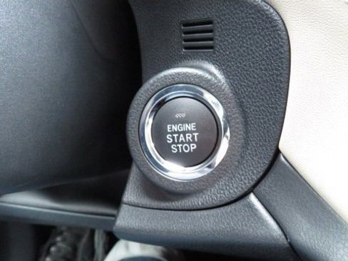 Used 2025 Subaru Outback Limited image 21