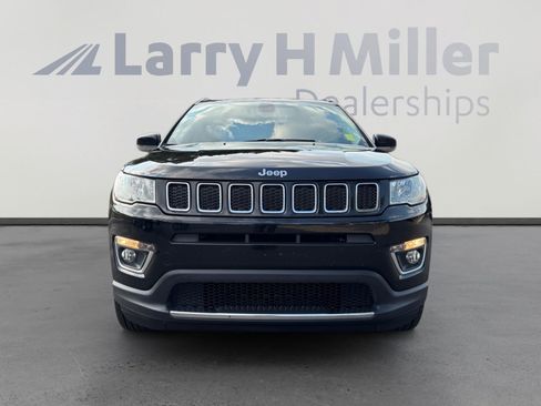 Used 2018 Jeep Compass Limited AWD/4WD image 8