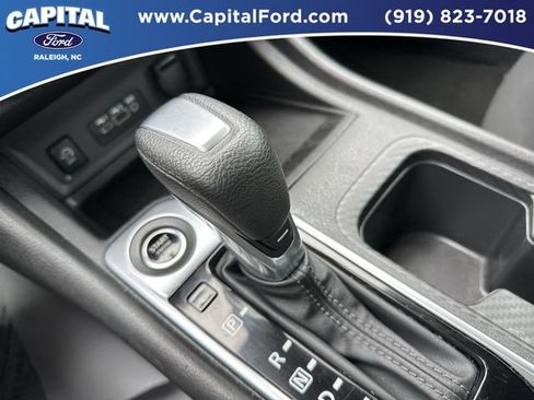 Used 2025 Nissan Sentra SV FWD image 30