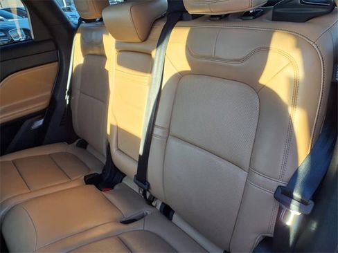 Certified 2022 Lincoln Corsair Reserve w/ Equipment Group 201A image 10