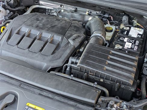 Used 2024 Audi Q3 2.0T Premium w/ Convenience Package image 24