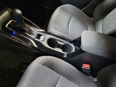 Used 2022 Toyota Corolla LE w/ Carpet Mat Package (TMS) FWD image 26