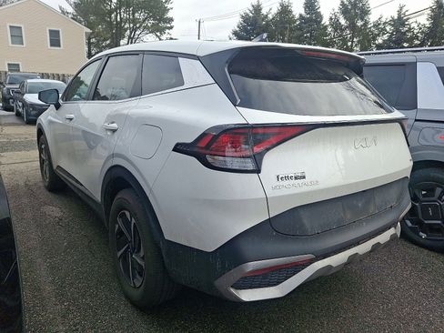 Certified 2023 Kia Sportage LX image 4