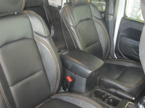 Used 2024 Jeep Wrangler Sport S w/ Convenience Group image 27