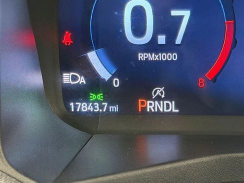 Used 2025 Ford Explorer ST-Line w/ ST-Line Street Pack image 18