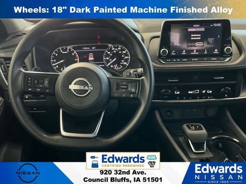 Used 2024 Nissan Rogue SV AWD/4WD image 16