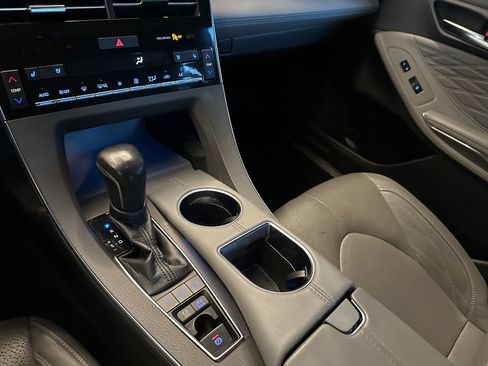 Used 2019 Toyota Avalon Limited FWD image 16
