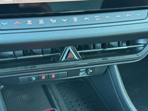 New 2024 Dodge Charger R/T w/ Plus Group image 19