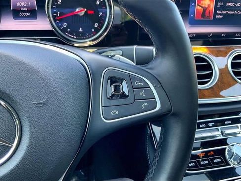 Used 2018 Mercedes-Benz E 300 4MATIC image 21