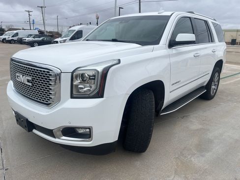 Used 2015 GMC Yukon Denali w/ Open Road Package image 3