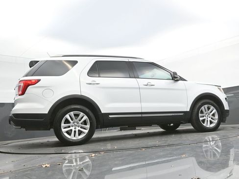 Used 2018 Ford Explorer XLT w/ Equipment Group 201A image 34