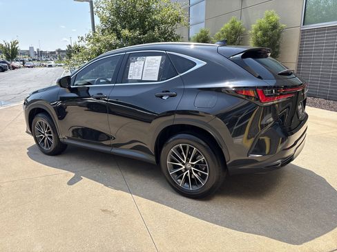 Used 2024 Lexus NX 250 FWD image 8