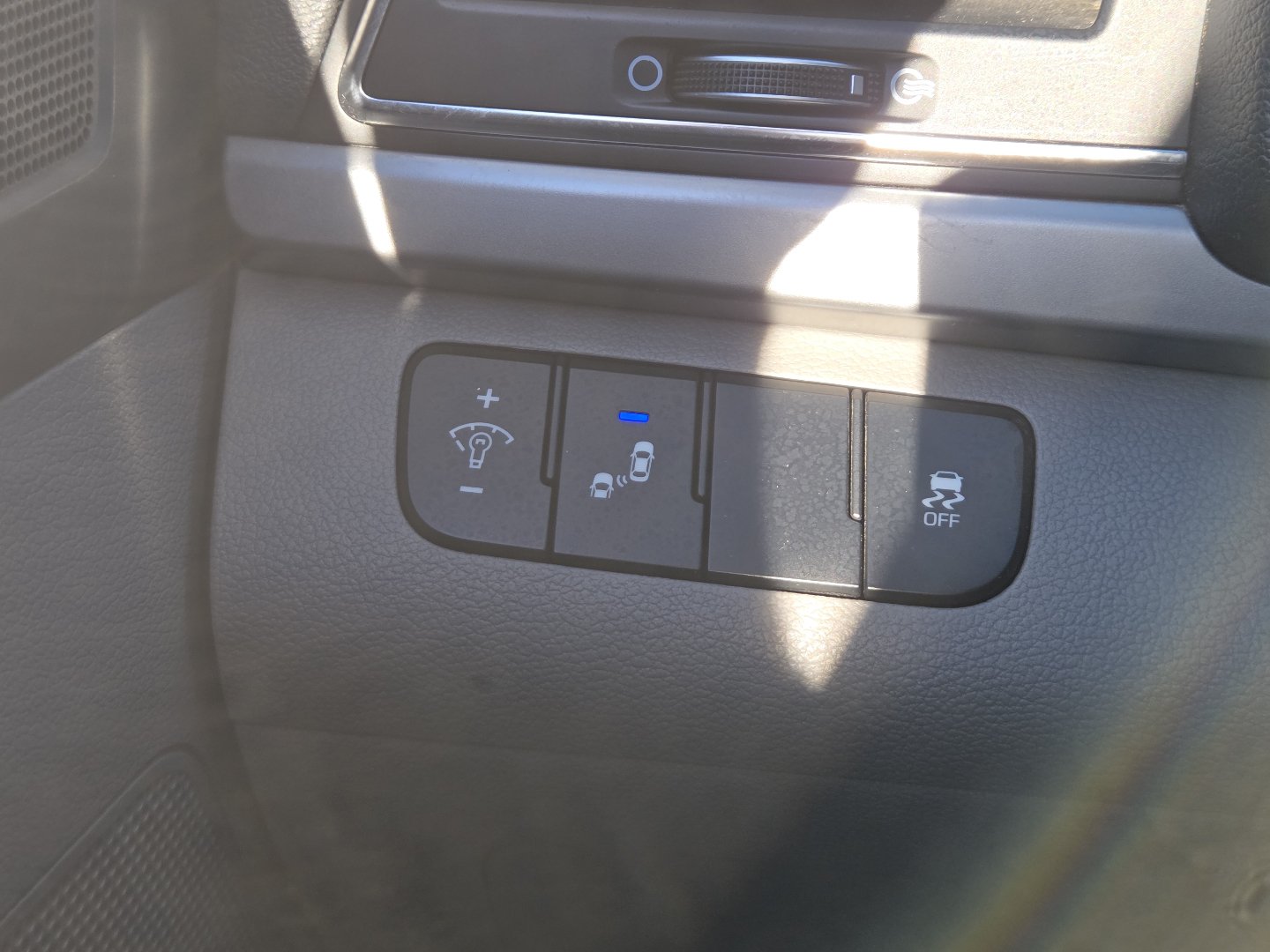 Used 2017 Hyundai Elantra SE w/ SE A/T Tech Package 03 FWD image 29