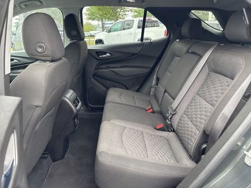 Used 2021 Chevrolet Equinox LT w/ LPO, Cargo Package AWD/4WD image 9