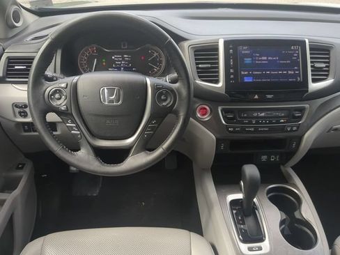 Used 2017 Honda Ridgeline RTL-T image 14