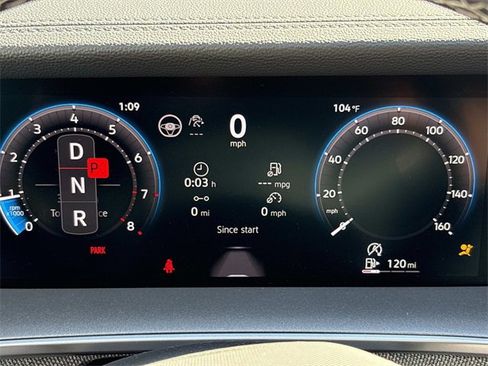 Certified 2025 Volkswagen Tiguan S image 27