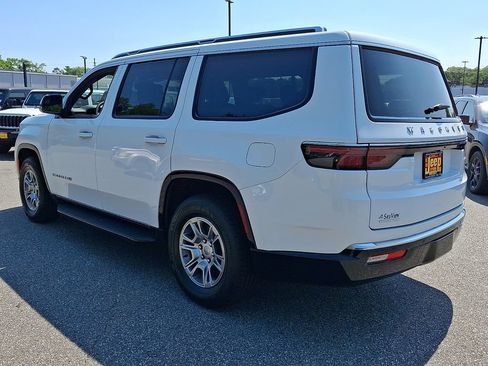 Certified 2023 Jeep Wagoneer 4WD image 4