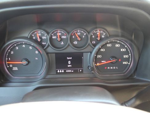 Used 2024 Chevrolet Silverado 2500 Custom w/ Custom Convenience Package AWD/4WD image 13