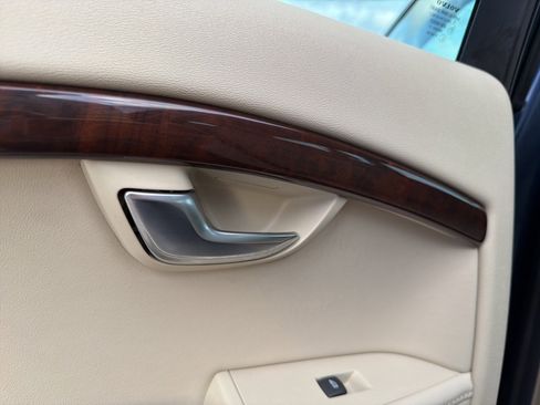 Used 2013 Volvo XC70 T6 image 81