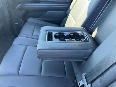 Used 2023 Chevrolet Suburban RST image 11