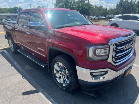 Used 2018 GMC Sierra 1500 SLT AWD/4WD image 2