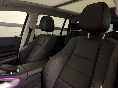 Used 2026 Mercedes-Benz GLS 450 4MATIC image 24