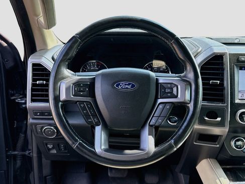 Used 2019 Ford Expedition Platinum AWD/4WD image 12