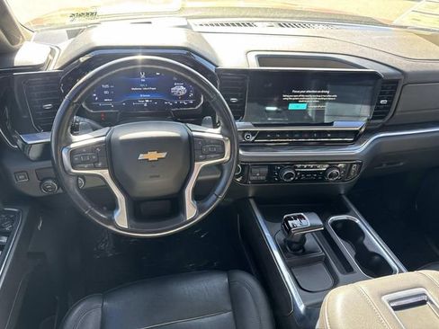 Used 2022 Chevrolet Silverado 1500 LTZ image 9
