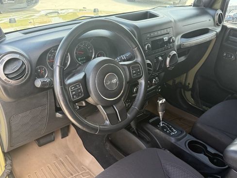 Used 2013 Jeep Wrangler Sport AWD/4WD image 10