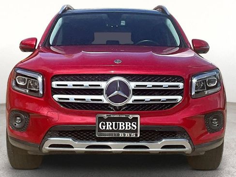 Used 2021 Mercedes-Benz GLB 250 4MATIC image 4
