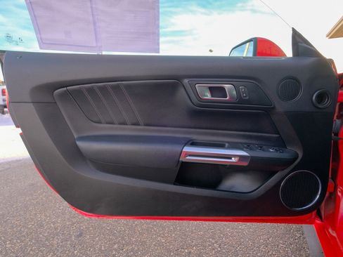 Used 2022 Ford Mustang Premium image 22