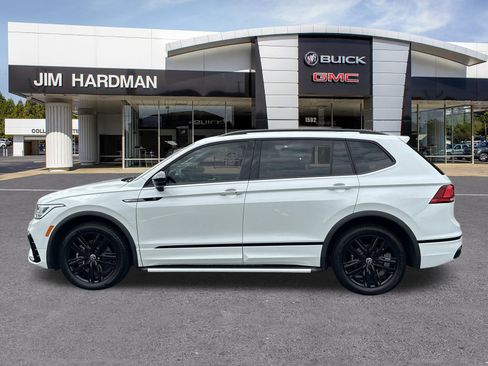 Used 2022 Volkswagen Tiguan SE R-Line FWD image 4