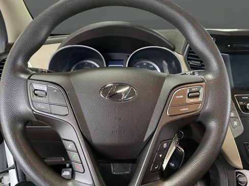 Used 2017 Hyundai Santa Fe Sport image 13