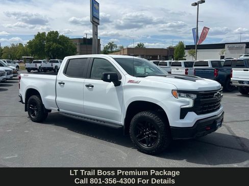 Used 2024 Chevrolet Silverado 1500 LT Trail Boss w/ LT Trail Boss Premium Package AWD/4WD image 6