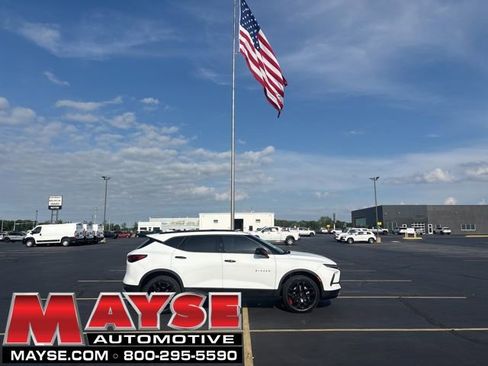 Used 2024 Chevrolet Blazer LT w/ Redline Edition FWD image 1