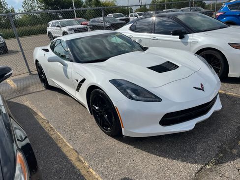 Used 2017 Chevrolet Corvette Stingray Coupe w/ Carbon Flash Badge Package RWD image 19