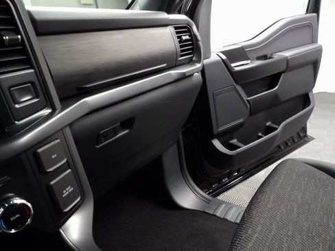 Used 2024 Ford F150 XLT w/ XLT Black Appearance Package image 11