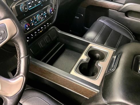 Used 2018 GMC Sierra 1500 Denali w/ Denali Ultimate Package AWD/4WD image 15