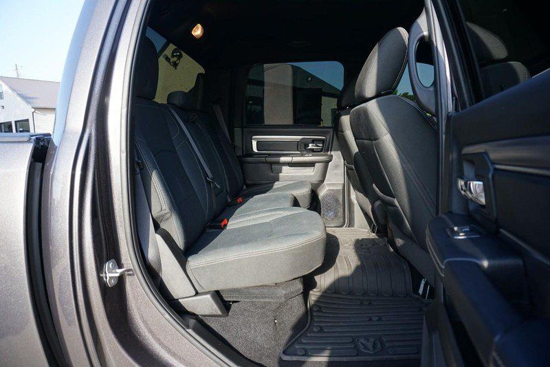 Used 2022 RAM 1500 Warlock AWD/4WD image 28