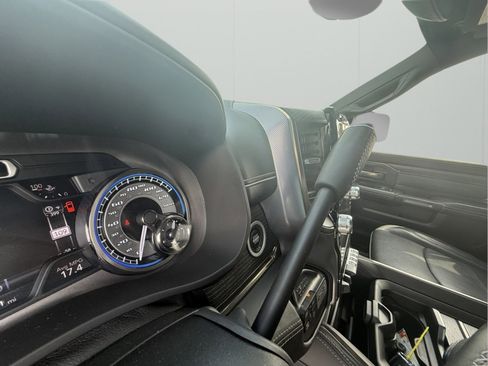 Used 2019 RAM 2500 Limited image 23