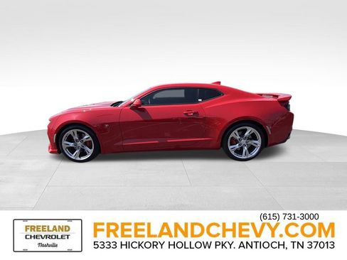 Used 2022 Chevrolet Camaro SS RWD image 6